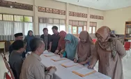 Panitia PPDB di Sekolah Melaksanakan Penandatanganan Pakta Integritas...