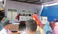 Hari Pencoblosan Pemilu, Warga Antusias Datang ke TPS dan Rela Antre
