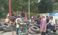 Warga Demo Batas Desa di Sibolangit, Jalan Medan - Brastagi Macet