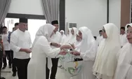 Lepas Calon Jemaah Haji, Pimpinan PTPN 1 Regional 1 Berpesan Laksanakan Ibadah secara Ikhlas dan Jaga Stamina