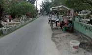 Jelang Ramadhan, Warga di Medan Mulai Kunjungi Pemakaman untuk Berziarah Kubur
