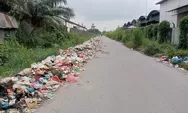 Warga Keluhkan Sampah Berserakan Sepanjang Jalan Ismail Harun Deli Serdang