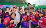 Tim Soft Ball Putri Kecamatan Medan Polonia Raih Juara 1 di Porkot Medan 2025
