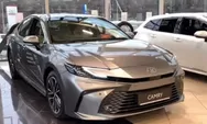 Toyota Camry Walkaround: Transformasi Elegan Sedan Legendaris dengan Desain Futuristik, Teknologi Hybrid Canggih, dan Interior Mewah Kelas Premium