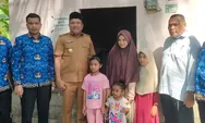5 Yatim piatu Bersaudara Tempati RTLH, Bupati Mukhlis Nyatakan Segera Bangun Rumah Layak Huni Pakai Uang Pribadinya