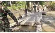 TNI Bangun Jembatan Darurat Pulihkan Akses Warga Pasca Bencana
