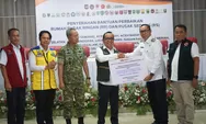Menko PMK Serahkan Bantuan Stimulan Rumah Rusak Kepada Warga Taput