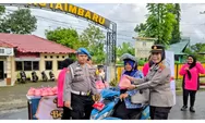 Polsek Hutaimbaru Berbagi Takjil Bagi Pengendara