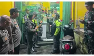 Patroli Gabungan Tiga Pilar, Polsek Megamendung Sita 25 Botol Miras di Dua Desa