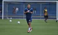 Rachmat Irianto Siap Tampil Perdana di AFC Champions League Two Bersama Persib 