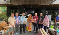Satu Rumah Hangus Terbakar di Selat Tengah, Bupati Kapuas Langsung Salurkan Bantuan untuk Korban