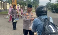 Ramadhan 1447 H, Polres Barito Timur dan Bhayangkari Tebar Takjil untuk Pengendara