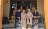 Pegawai Perempuan Kelurahan Selat Tengah Kenakan Kebaya di Hari Kartini 2026