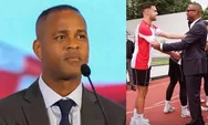 Patrick Kluivert Pantau Latihan Timnas Indonesia U-20, Kepergok Salaman dengan Jens Raven, Pemain Diaspora Itu...