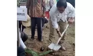 Wabup Suaib Mansur Apresiasi Penanaman Perdana Pisang Cavendish di Luwu Utara