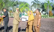 Pemkab Nagan Raya Memberikan Penghargaan Untuk ASN Teladan, Berikut Nama Namanya