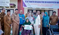 PJ Bupati Nagan Raya Serahkan Bantuan 20 Kursi Roda kepada Penyandang Disabilitas Di Kecamatan Seunagan