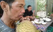 Membuktikan Rasa Durian, Penjual Ini Cukup dengan Melakukan Cara Seperti Ini