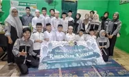 Jejak kebaikan: Himpunan Mahasiswa Ekonomi Syariah Berbagi Kasih di Asrama Cinta Yatim dan Dhuafa Al-ikhwaniyah