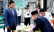 Bupati MFA Lantik Mula P Rambe Sebagai Penjabat Sekda Kabupaten Batang Hari 