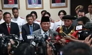 Wisuda 573 Mahasiswa Unhan, Menhan Prabowo: Indonesia Harus Kejar Penguasaan STEM