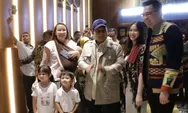 Tiba di Kupang, Prabowo Sapa Warga, Foto Bareng Ibu-ibu dan Anak