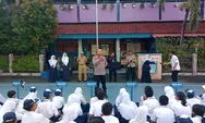 Satuan Binmas Polres Metro Jaktim Gelar  Penyuluhan kepada Para Siswa di SMPN 158