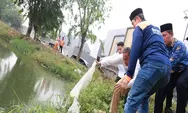 Wali Kota Bekasi Tanam Pohon dan Tebar Ikan Bareng Warga di Danau VIP, Tri Adhianto: Bakal Dilakukan Penataan Bertahap