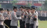Maksimalkan Pelayanan Terpadu di Jajaran Polres, Kapolda Jatim Lepas 79 Personel Pamapta 
