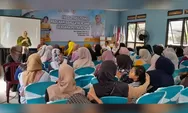 drg. Putih Sari Sosialisasikan Program Bangga Kencana di Desa Kedung Pengawas Kecamatan Babelan