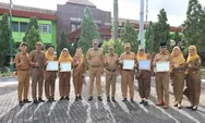 Wali Kota Bekasi Serahkan Penghargaan Adiwiyata Nasional:  Dorong Sekolah Jadi Agen Perubahan Lingkungan