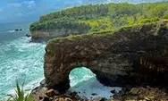 Pantai Karang Bolong, Spot Sunrise Terindah Di Pacitan 