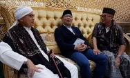 Kamil dan Buya Yahya Memaknai Keindahan Kiswah Ka'bah di Jakarta