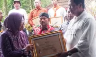 SMP Negeri 2 Pengadegan Purbalingga Terima Penghargaan Sekolah Adiwiyata Provinsi sebagai Pelaksana Terbaik III