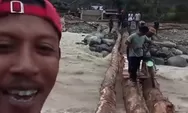 Pecah Isolasi, Gotong Royong Warga Beutong Ateuh Bangun Jembatan Kayu di Arus Deras