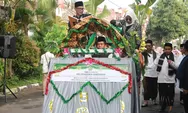 Pawai Ta’aruf MTQ Disambut Meriah, Sekda Ajat: Ini Spirit Persatuan Lewat Al-Qur’an