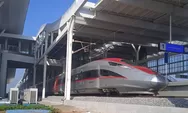Penumpang kereta cepat Jakarta-Bandung whoosh keluhkan penundaan akibat gempa