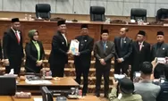 Raperda APBD PALI 2026 Mulai Dibahas, Wabup Iwan Tuaji Sampaikan Nota Keuangan di Paripurna DPRD