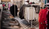 Lagi Cari Toko Baju di Kota Bogor? Ini 11 Tempat Belanja yang Wajib Kamu Kunjungin, Banyak Model Baju yang Bisa Kamu Pilih