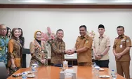 Kartu ATM Co-Branding PWRI Resmi Dirilis, bank bjb Dukung Layanan Inklusif untuk Pensiunan
