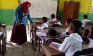 DPR Soroti Insentif Guru Honorer: Naik, Tapi Masih di Bawah Biaya Hidup Mahasiswa