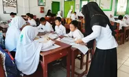 Kualitas Pendidikan Dipertaruhkan Saat Guru Honorer Harus Cari Nafkah Tambahan
