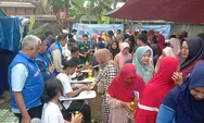 Ratusan Emak- emak Serbu Bazar Minyak Goreng Murah Partai Demokrat