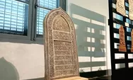 Mengintip replika nisan Maulana Malik Ibrahim atau Sunan Gresik