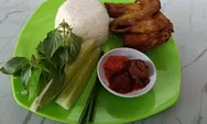 Nikmati sensasi lezat masakan ayam goreng dengan tiga jenis sambal. Cara bikin sambal blondonya tak rumit