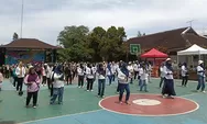 Semarak peringatan HUT SMPN 3 Gamping Sleman, mulai dari baksos, jalan sehat, gelar produk UMKM hingga pentas seni