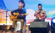 Duet Spontan Ebiet G. Ade–Abdul Mu’ti Bikin De Tjolomadoe Riuh, Penonton Serentak Rekam Momen Langka