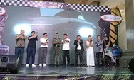 Jogja Otomotif Show kembali digelar di Sleman City Hall, saat pembukaan dimeriahkan penampilan grup Shining Stars