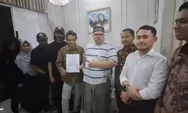 Razman Nasution beralih mendukung Vadel Badjideh sebelumnya dikenal dekat dengan Nikita Mirzani