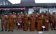 Semangat Kemerdekaan di Kiarapedes, Perangkat Desa dan Warga Gotong Royong Meriahkan HUT ke-79 RI